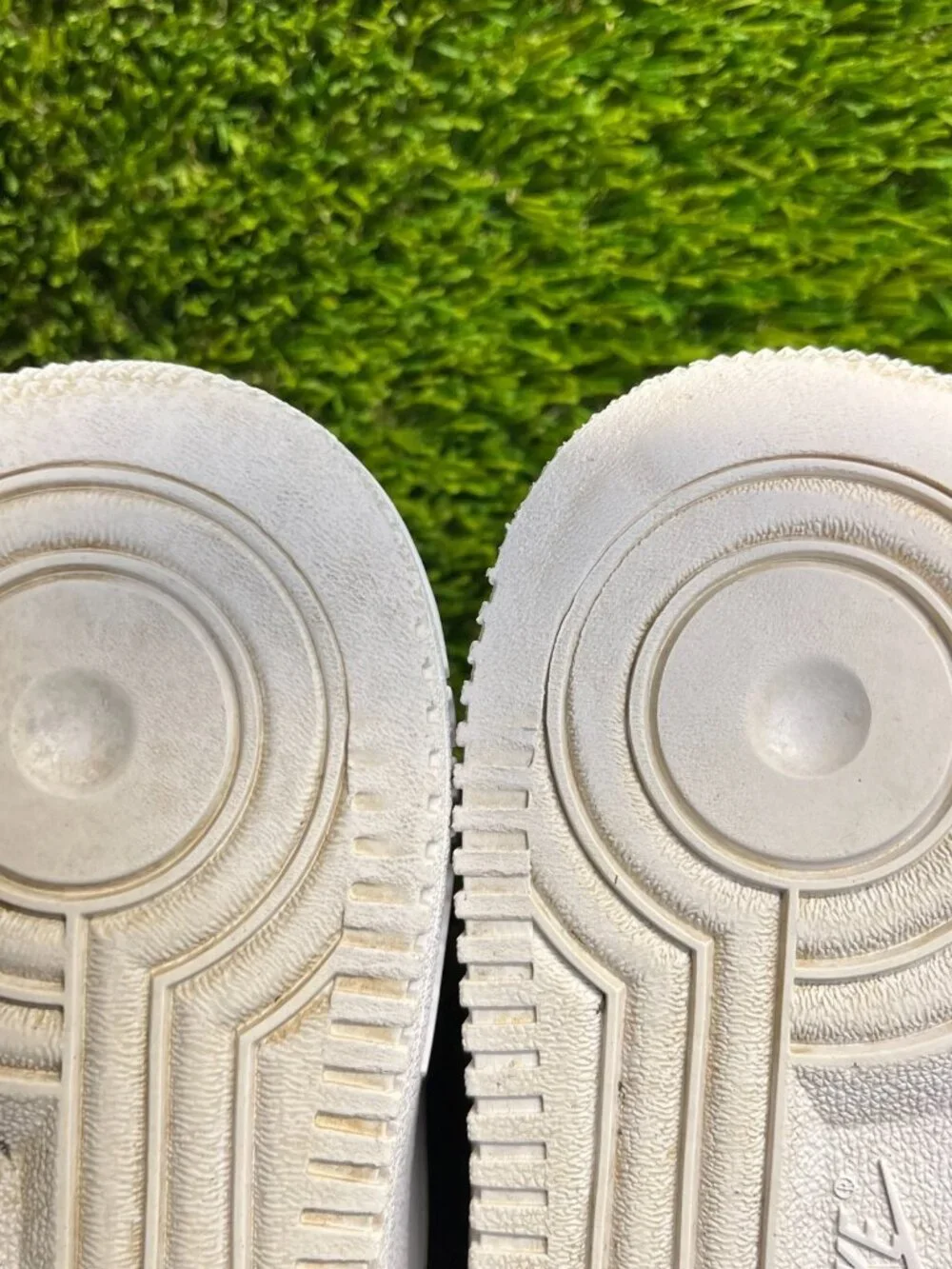 Nike Air Force 1 Low '07 Mens Size 8.5 White Athletic Lifestyle Shoes Sneakers - Picture 3 of 12